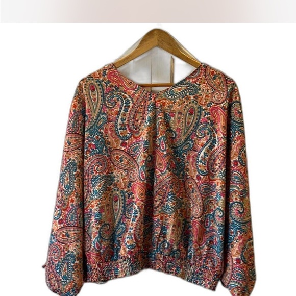 Colorful Paisley Blouse-sz medium - Picture 4 of 5
